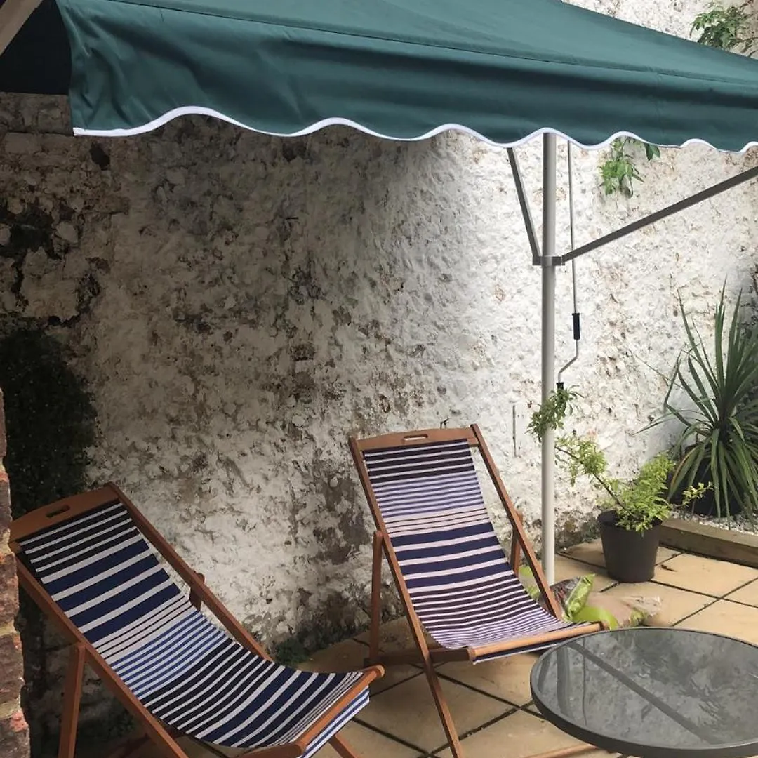 Appartamento Seaside Flat With Sunny Garden. Hove Regno Unito